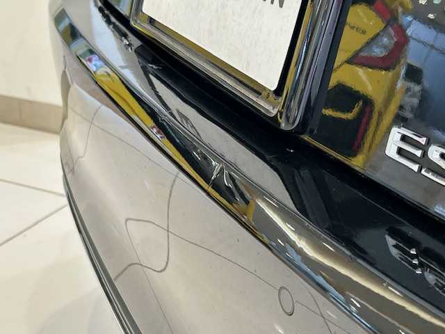 レクサス ＥＳ 300h 埼玉県 2020(令2)年 5.9万km グラファイトブラックガラスフレーク レクサスセーフティシステム/純正メーカーナビ/ CD/DVD/BT/フルセグ/USB/バックカメラ/レーダークルーズコントロール/レーンキープアシスト/オートブレーキホールド/パドルシフト/パワーシート/シートヒーター/エアシート/ステアリングヒーター/純正17インチアルミホイール/サンルーフ/ETC2.0/スマートキー/禁煙車