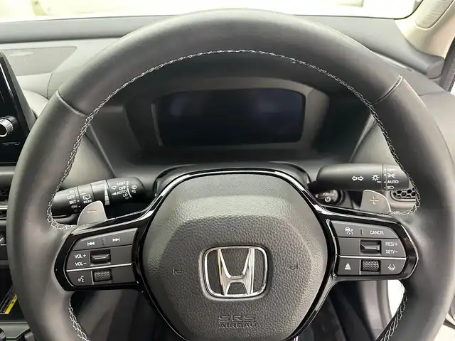 ホンダ ＺＲ－Ｖ ハイブリッド e:HEV Z 兵庫県 2024(令6)年 0.6万km プラチナホワイトパール 純正ディスプレイオーディオ/（ナビ、フルセグTV、BT、スマートフォン連携）/後退出庫サポート/シートヒーター/パワーシート/レザーシート/ワイヤレス充電/純正フロアマット/ドアバイザー/LEDヘッドライト/コーナーセンサー/追従式クルーズコントロール/レーンキープアシスト/ブラインドスポットモニター/パワーバックドア/BOSEサウンド/ビルトインETC2.0/パドルシフト/オートハイビーム/マルチビューカメラ