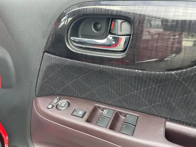ホンダ Ｎ ＯＮＥ プレミアム Lパッケージ 岩手県 2013(平25)年 7.7万km ミラノレッド (株)IDOMが運営する【じしゃロン盛岡店】の自社ローン専用車両になりますこちらは現金またはオートローンご利用時の価格です。自社ローンご希望の方は別途その旨お申付け下さい/純正オーディオ/CD/ラジオ/AUX/プッシュスタート/スマートキー/スペアキー/HIDヘッドライト/オートライト/フォグライト/革巻きステアリング/ドライブレコーダー/電動格納ミラー