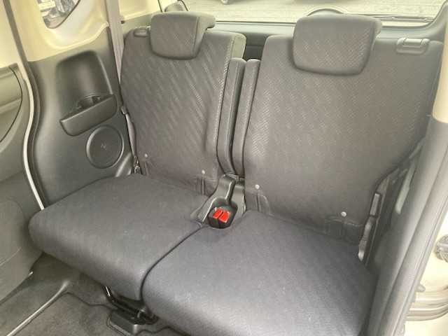 ホンダ Ｎ ＢＯＸ カスタム G Lパッケージ 三重県 2013(平25)年 6.9万km プレミアムホワイトパール (株)IDOMが運営する【じしゃロン四日市店】の自社ローン専用車両になります。こちらは現金またはオートローンご利用時の価格です。自社ローンご希望の方は別途その旨お申付け下さい/社外SDナビ（CD/DVD/AM/FM）/パドルシフト/片側パワースライド/バックカメラ/ワンセグTV/ETC/純正14インチAW/キセノンライト/ベンチシート