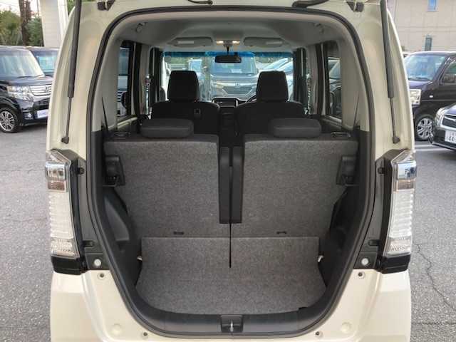 ホンダ Ｎ ＢＯＸ カスタム G Lパッケージ 三重県 2013(平25)年 6.9万km プレミアムホワイトパール (株)IDOMが運営する【じしゃロン四日市店】の自社ローン専用車両になります。こちらは現金またはオートローンご利用時の価格です。自社ローンご希望の方は別途その旨お申付け下さい/社外SDナビ（CD/DVD/AM/FM）/パドルシフト/片側パワースライド/バックカメラ/ワンセグTV/ETC/純正14インチAW/キセノンライト/ベンチシート