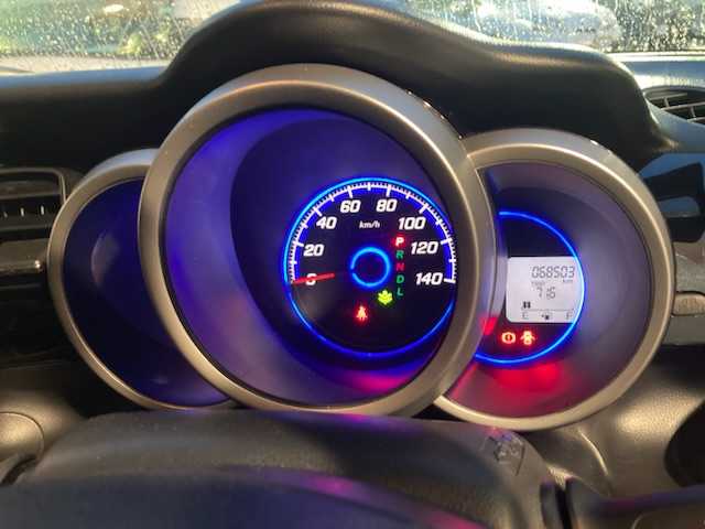 ホンダ Ｎ ＢＯＸ カスタム G Lパッケージ 三重県 2013(平25)年 6.9万km プレミアムホワイトパール (株)IDOMが運営する【じしゃロン四日市店】の自社ローン専用車両になります。こちらは現金またはオートローンご利用時の価格です。自社ローンご希望の方は別途その旨お申付け下さい/社外SDナビ（CD/DVD/AM/FM）/パドルシフト/片側パワースライド/バックカメラ/ワンセグTV/ETC/純正14インチAW/キセノンライト/ベンチシート