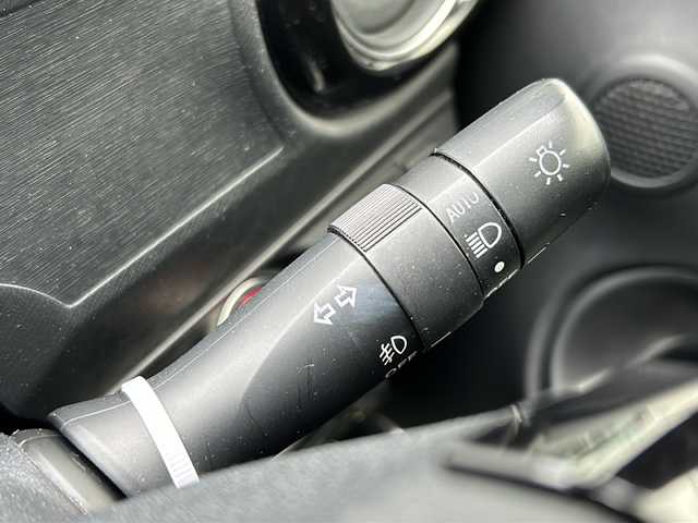 トヨタ アクア G G’s 千葉県 2014(平26)年 5.2万km ライムホワイトパールクリスタルシャイン ナビ　ＮＳＺＮ－Ｗ６４Ｔ　バックカメラ　Ｂｔ　ＣＤ　ＤＶＤ　ＵＳＢ　ＥＴＣ　前後ドラレコ　純正フロアマット　スマートキー プッシュスタート　電格ミラー　純正１７インチＡＷ　盗難防止機能装置