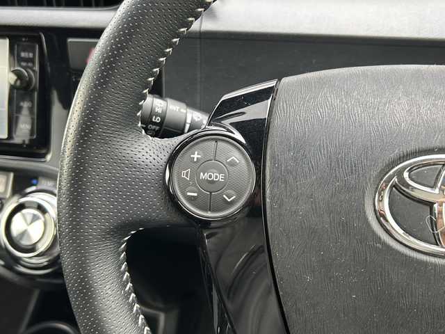 トヨタ アクア G G’s 千葉県 2014(平26)年 5.2万km ライムホワイトパールクリスタルシャイン ナビ　ＮＳＺＮ－Ｗ６４Ｔ　バックカメラ　Ｂｔ　ＣＤ　ＤＶＤ　ＵＳＢ　ＥＴＣ　前後ドラレコ　純正フロアマット　スマートキー プッシュスタート　電格ミラー　純正１７インチＡＷ　盗難防止機能装置