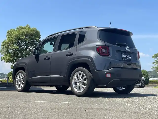 クライスラー・ジープ ジープ レネゲード リミテッド 宮崎県 2021(令3)年 2.9万km グレー 純正ナビ/・Bluetooth /・フルセグTV/・USB/・AM/・FM/ETC2.0/前後ドライブレコーダー/ブラインドスポットモニター/バックカメラ/革巻きステアリング/ステアリングリモコン/アダプティブクルーズコントロール/ステアリングヒーター/レザーシート/前席シートヒーター /前席パワーシート/レーンキープアシスト/純正LEDヘッドライト/フロントフォグランプ/オートライト/ハイビームアシスト/アイドリングストップ/純正フロアマット/純正17インチアルミ