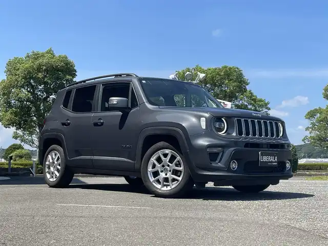 クライスラー・ジープ ジープ レネゲード リミテッド 宮崎県 2021(令3)年 2.9万km グレー 純正ナビ/・Bluetooth /・フルセグTV/・USB/・AM/・FM/ETC2.0/前後ドライブレコーダー/ブラインドスポットモニター/バックカメラ/革巻きステアリング/ステアリングリモコン/アダプティブクルーズコントロール/ステアリングヒーター/レザーシート/前席シートヒーター /前席パワーシート/レーンキープアシスト/純正LEDヘッドライト/フロントフォグランプ/オートライト/ハイビームアシスト/アイドリングストップ/純正フロアマット/純正17インチアルミ