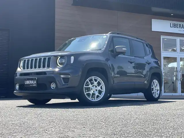 クライスラー・ジープ ジープ レネゲード リミテッド 宮崎県 2021(令3)年 2.9万km グレー 純正ナビ/・Bluetooth /・フルセグTV/・USB/・AM/・FM/ETC2.0/前後ドライブレコーダー/ブラインドスポットモニター/バックカメラ/革巻きステアリング/ステアリングリモコン/アダプティブクルーズコントロール/ステアリングヒーター/レザーシート/前席シートヒーター /前席パワーシート/レーンキープアシスト/純正LEDヘッドライト/フロントフォグランプ/オートライト/ハイビームアシスト/アイドリングストップ/純正フロアマット/純正17インチアルミ