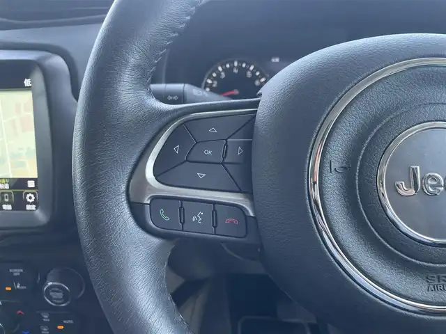 クライスラー・ジープ ジープ レネゲード リミテッド 宮崎県 2021(令3)年 2.9万km グレー 純正ナビ/・Bluetooth /・フルセグTV/・USB/・AM/・FM/ETC2.0/前後ドライブレコーダー/ブラインドスポットモニター/バックカメラ/革巻きステアリング/ステアリングリモコン/アダプティブクルーズコントロール/ステアリングヒーター/レザーシート/前席シートヒーター /前席パワーシート/レーンキープアシスト/純正LEDヘッドライト/フロントフォグランプ/オートライト/ハイビームアシスト/アイドリングストップ/純正フロアマット/純正17インチアルミ