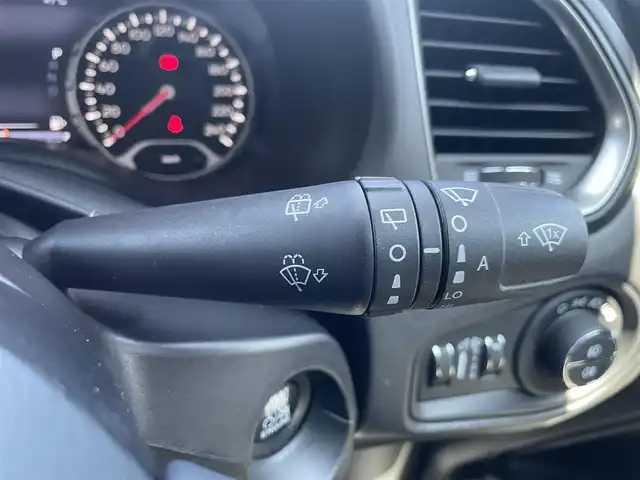 クライスラー・ジープ ジープ レネゲード リミテッド 宮崎県 2021(令3)年 2.9万km グレー 純正ナビ/・Bluetooth /・フルセグTV/・USB/・AM/・FM/ETC2.0/前後ドライブレコーダー/ブラインドスポットモニター/バックカメラ/革巻きステアリング/ステアリングリモコン/アダプティブクルーズコントロール/ステアリングヒーター/レザーシート/前席シートヒーター /前席パワーシート/レーンキープアシスト/純正LEDヘッドライト/フロントフォグランプ/オートライト/ハイビームアシスト/アイドリングストップ/純正フロアマット/純正17インチアルミ