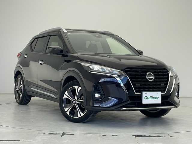 日産 キックス X 沖縄県 2021(令3)年 5.7万km ナイトベールパープル 純正9インチナビ/　CD/DVD/BT/フルセグ/パノラミックビューモニター（MOP）/ビルトインETC/純正ドライブレコーダー/インテリジェントルームミラー（MOP）/エマージェンシーブレーキ/プロパイロット/ハーフレザーシート/LＥＤヘッドライト/オートライト/純正17インチＡＷ/プッシュスタート/スマートキ―/保証書