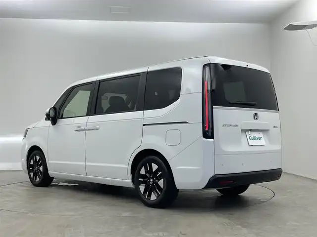 ホンダ ステップワゴン eHEV エアー EX 埼玉県 2025(令7)年 0.1千km プラチナホワイトパール 登録済未使用車　/純正１１．４インチナビ　/フリップダウンモニター　/バックカメラ　/ＢＳＭ　/ＨＤＭＩ　/アダクティブクルーズコントロール　/両側パワースライドドア　/シートヒーター　/ＬＥＤヘッドライト　/地デジＴＶ
