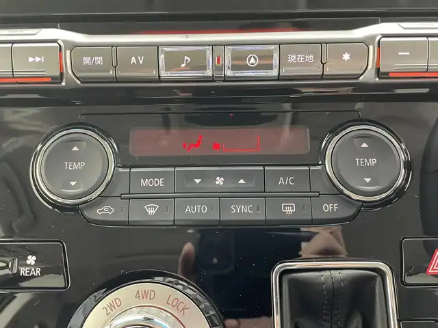 三菱 デリカＤ：５ ブラックエディション 滋賀県 2025(令7)年 0.1千km グラファイトグレーメタリック/ブラックマイカ 登録済未使用車/ALPINEデリカD:5専用11型ナビゲーション/【Bluetooth/CD/DVD/HDMI//AppleCarPlay/AndroidAuto/フルセグTV）/後席用モニター取付パッケージ/電動サイドステップレス/マルチアラウンドモニター/ダイアモンドステッチ入ブラック革シート/パワーシート/シートヒーター/ステアリングヒーター/e-アシスト/・衝突被害軽減ブレーキ/・車線逸脱警報/・レーダークルーズコントロール/・オートマチックハイビーム/・誤発進抑制機能/・後側方車両検知警報/・後退時車両検知警報/両側パワースライドドア/パワーバックドア/LEDヘッドライト/ブラック塗装アルミホイール