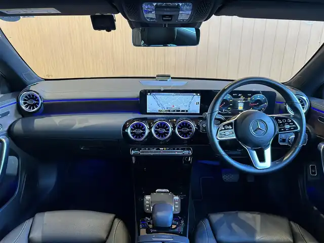 メルセデス・ベンツ Ｍ・ベンツ ＣＬＡ２００ｄ シューティングブレーク 宮城県 2022(令4)年 2.5万km 黒 レザーエクスクルーシブパッケージ/パノラミックスライディングルーフ/ナビゲーションパッケージ/レーダーセーフティパッケージ/純正ナビゲーションシステム/フルセグTV/バックカメラ/ブラックレザーシート/メモリ機能付きパワーシート/シートヒーター/LEDヘッドライト/オートマチックハイビーム/キーレスゴー/パワーバックドア/アンビエントライト/前後ドライブレコーダー/純正18インチAW