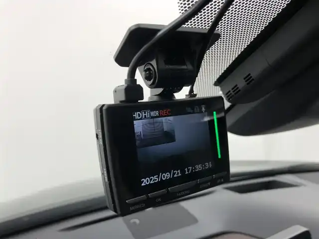 レクサス ＲＸ 450hL 愛知県 2020(令2)年 6.1万km グラファイトブラックガラスフレーク モデリスタエアロ/サンルーフ/純正ナビ/（AF/FM/CD/DVD/SD/サウンドライブラリ/Bluetooth/フルセグTV）/衝突軽減ブレーキ/横滑り防止/レーンキープ/オートホールド/クルーズコントロール追従あり/電子パーキング/電動リアゲート/ヘッドアップディスプレイ/オートライト/オートマチックハイビーム/フォグランプ/ブラインドスポットモニター/ハンドルヒーター/パドルシフト/ハンズフリー/シートメモリー/パワーシート/ヒートシーター/ベンチレーション/アラウンドビューバックモニター/ドライブレコーダー（前後）/ビルドインETC/純正フロアマット/純正アルミホイール/プッシュスタート/LEDライト/ルーフレール