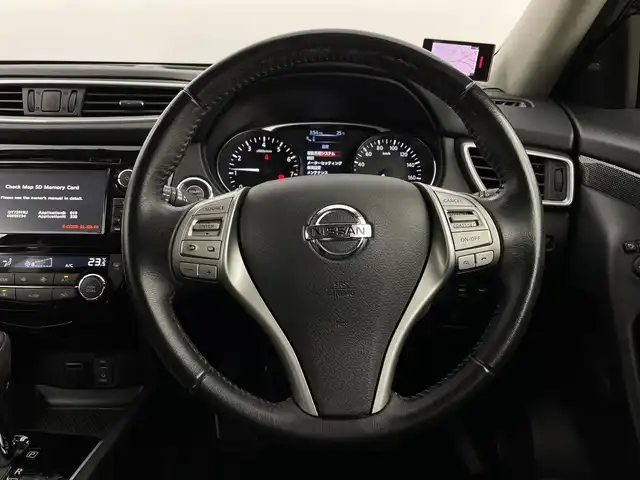 日産 エクストレイル 20Xtt エマージェンシーブレーキ 新潟県 2017(平29)年 4.6万km ダイヤモンドブラック 純正ナビ/　　フルセグ/CD/AUX/FM/AM/アラウンドビューモニター/パワーバックドア/クルーズコントロール/レザーシート/シートヒーター/LEDオートライト/純正18インチアルミホイール/ステリングスイッチ/ルーフレール/ミラーヒーター/スマートキー/ビルトインETC