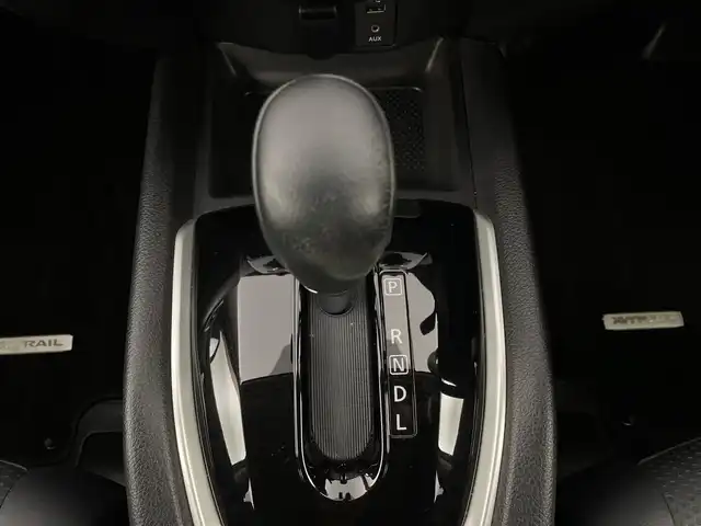 日産 エクストレイル 20Xtt エマージェンシーブレーキ 新潟県 2017(平29)年 4.6万km ダイヤモンドブラック 純正ナビ/　　フルセグ/CD/AUX/FM/AM/アラウンドビューモニター/パワーバックドア/クルーズコントロール/レザーシート/シートヒーター/LEDオートライト/純正18インチアルミホイール/ステリングスイッチ/ルーフレール/ミラーヒーター/スマートキー/ビルトインETC