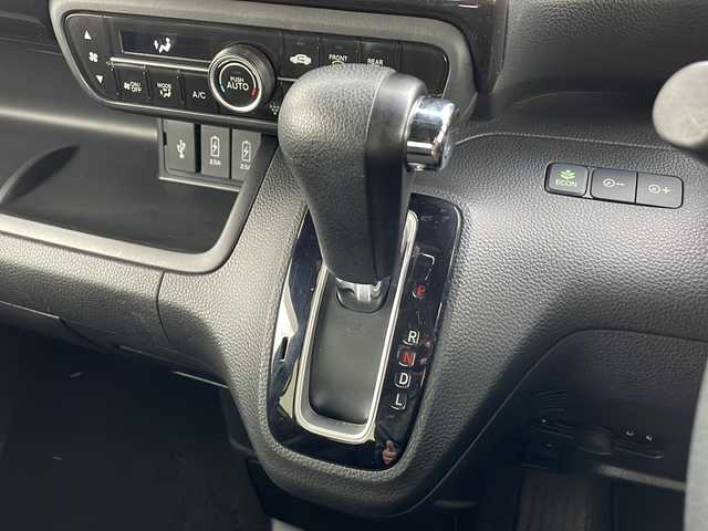 ホンダ Ｎ ＢＯＸ カスタム G L ホンダセンシング 富山県 2018(平30)年 6.8万km プラチナホワイトパール 4WD/純正SDナビ(VXV-185NBi)/フルセグ/Bluetooth/バックカメラ/両側パワースライドドア/ホンダセーフティセンス/衝突被害軽減ブレーキ/レーダークルーズコントロール/レーンキープアシスト/コーナーセンサー/前席シートヒーター/社外16インチアルミホイール/純正フロアマット/ドライブレコーダー/ETC/保証書・記録簿/取扱説明書