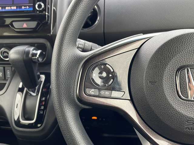 ホンダ Ｎ ＢＯＸ カスタム G L ホンダセンシング 富山県 2018(平30)年 6.8万km プラチナホワイトパール 4WD/純正SDナビ(VXV-185NBi)/フルセグ/Bluetooth/バックカメラ/両側パワースライドドア/ホンダセーフティセンス/衝突被害軽減ブレーキ/レーダークルーズコントロール/レーンキープアシスト/コーナーセンサー/前席シートヒーター/社外16インチアルミホイール/純正フロアマット/ドライブレコーダー/ETC/保証書・記録簿/取扱説明書