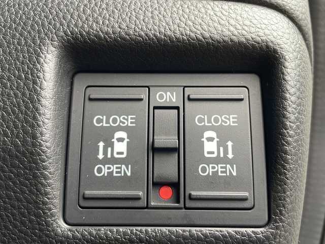 ホンダ Ｎ ＢＯＸ カスタム G L ホンダセンシング 富山県 2018(平30)年 6.8万km プラチナホワイトパール 4WD/純正SDナビ(VXV-185NBi)/フルセグ/Bluetooth/バックカメラ/両側パワースライドドア/ホンダセーフティセンス/衝突被害軽減ブレーキ/レーダークルーズコントロール/レーンキープアシスト/コーナーセンサー/前席シートヒーター/社外16インチアルミホイール/純正フロアマット/ドライブレコーダー/ETC/保証書・記録簿/取扱説明書