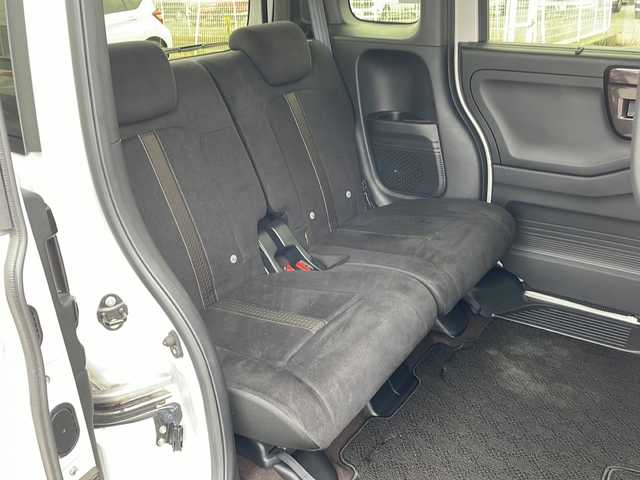 ホンダ Ｎ ＢＯＸ カスタム G L ホンダセンシング 富山県 2018(平30)年 6.8万km プラチナホワイトパール 4WD/純正SDナビ(VXV-185NBi)/フルセグ/Bluetooth/バックカメラ/両側パワースライドドア/ホンダセーフティセンス/衝突被害軽減ブレーキ/レーダークルーズコントロール/レーンキープアシスト/コーナーセンサー/前席シートヒーター/社外16インチアルミホイール/純正フロアマット/ドライブレコーダー/ETC/保証書・記録簿/取扱説明書