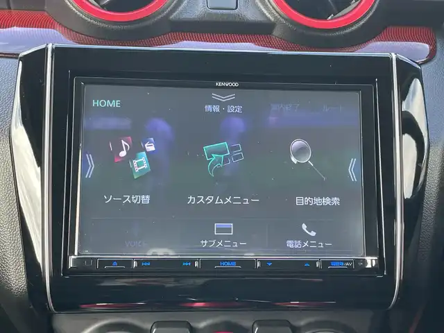 スズキ スイフト スポーツ 神奈川県 2023(令5)年 2.1万km ピュアホワイトP KENOWOOD製8V型SDナビ（MPV-S708L）/Bluetooth/CD/DVD/iPod/フルセグ/USB/全周囲カメラ/アクティブクルーズコントロール/純正エアロ/デジタルインナーミラー/ブラインドスポットモニター/シートヒーター/パドルシフト/専用フットペダル/専用シート/純正アルミホイール/LEDヘッドライト/ETC/コーナーセンサー/デュアルセンサーブレーキサポート/アイドリングストップ/レーンキープアシスト/横滑り防止装置/カーテンエアバック