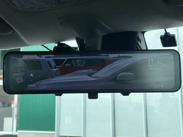 スズキ スイフト スポーツ 神奈川県 2023(令5)年 2.1万km ピュアホワイトP KENOWOOD製8V型SDナビ（MPV-S708L）/Bluetooth/CD/DVD/iPod/フルセグ/USB/全周囲カメラ/アクティブクルーズコントロール/純正エアロ/デジタルインナーミラー/ブラインドスポットモニター/シートヒーター/パドルシフト/専用フットペダル/専用シート/純正アルミホイール/LEDヘッドライト/ETC/コーナーセンサー/デュアルセンサーブレーキサポート/アイドリングストップ/レーンキープアシスト/横滑り防止装置/カーテンエアバック