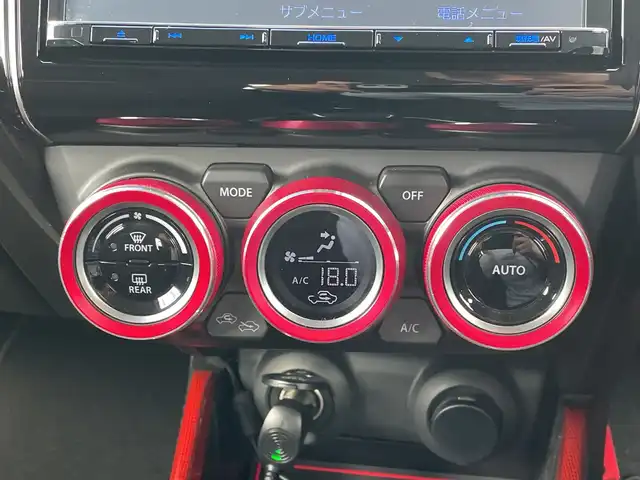 スズキ スイフト スポーツ 神奈川県 2023(令5)年 2.1万km ピュアホワイトP KENOWOOD製8V型SDナビ（MPV-S708L）/Bluetooth/CD/DVD/iPod/フルセグ/USB/全周囲カメラ/アクティブクルーズコントロール/純正エアロ/デジタルインナーミラー/ブラインドスポットモニター/シートヒーター/パドルシフト/専用フットペダル/専用シート/純正アルミホイール/LEDヘッドライト/ETC/コーナーセンサー/デュアルセンサーブレーキサポート/アイドリングストップ/レーンキープアシスト/横滑り防止装置/カーテンエアバック