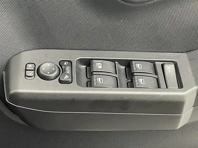 ダイハツ タフト G ターボ 愛知県 2020(令2)年 2.6万km サンドベージュメタリック /禁煙車//純正9インチナビ//フルセグTV//バックカメラ//ETC//純正前後ドライブレコーダー//社外デジタルルームミラー//スカイルーフ//スマートアシスト//衝突回避支援ブレーキ//衝突警報機能//前後方誤発進抑制//車線逸脱警報//路側逸脱警報//ふらつき警報//標識認識//アダプティブドライビングビーム//アダプティブクルーズコントロール//レーンキープコントロール//前後コーナーセンサー//フルLEDヘッドライト//オートライト//LEDフォグランプ//ルーフレール//前席パワーシート//純正15インチアルミホイール//純正フロアマット//純正ドアバイザー//電子パーキングブレーキ//ブレーキホールド//革巻きステアリング//ステアリングスイッチ//プッシュスタート//電動格納ミラーウィンカー//新車保証書・取扱説明書//スペアキー