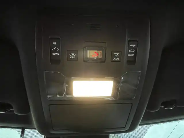 レクサス ＲＸ 300 Fスポーツ 福岡県 2019(令1)年 2万km ホワイトノーヴァガラスフレーク ワンオーナー/純正メーカーナビ/（Bluetooth対応/フルセグTV/AM/FM）/サンルーフ/ブラインドスポットモニター/ヘッドアップディスプレイ/クルーズコントロール/パドルシフト/360度カメラ/バックカメラ/全席パワーシート（運転席メモリ付）/前席シートヒーター/前席エアーシート/ステアリングヒーター/ドライブレコーダー/パワーバックドア/レザーシート/純正アルミホイール/純正フロアマット/プッシュスタート/アイドリングストップ/保証書/取扱説明書/スペアキー/スマートキー/カードキー