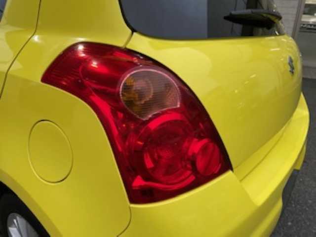 スズキ スイフト スポーツ 東京都 2007(平19)年 8.3万km チャンピオンイエロー ワンセグテレビ/ドアバイザー/ETC/キセノンヘッドライト/純正アルミホイール/社外ナビ（Kenwood（HDV-990））/DVD再生機能あり/純正フロアマット/フロントフォグランプ/電動格納ミラー/ESP/取扱説明書/保証書/ミュージックプレイヤー接続（ipod）