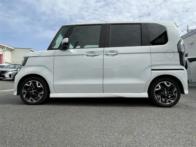 ホンダ Ｎ ＢＯＸ カスタム G L ターボ ホンダセンシング 群馬県 2020(令2)年 7.5万km プラチナホワイトパール ホンダセンシング/・レーダークルーズコントロール/純正ＳＤナビ　/　　Bluetooth/フルセグ/両側パワースライドドア　/バックカメラ　/ＬＥＤヘッドライト　　/前席シートヒーター　/本革ステアリング　/パドルシフト/純正15AW　/純正フロアマット/電動格納ミラー/TFTデジタルインナーモニター/後方コーナーセンサー/ビルトインETC