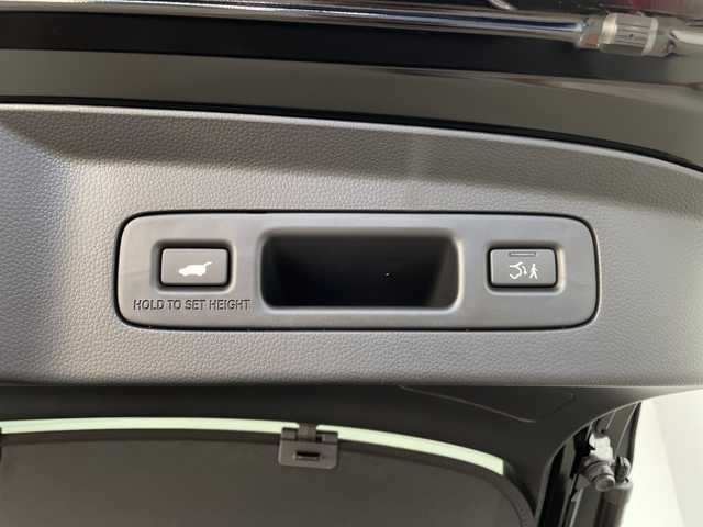 ホンダ ヴェゼル ハイブリッド e:HEV Z 鹿児島県 2025(令7)年 0.1千km クリスタルブラックパール 登録済未使用車/ホンダセンシング/レーダークルーズコントロール/ビルトインETC2・0/バックカメラ/純正ナビ/(BT/AM/FM/フルセグTV)/Applecarplay/Androidauto/革巻きステアリング/ステアリングスイッチ/ステアリングヒーター/電動リアゲート/チップアップシート/ハーフレザーシート/前席シートヒーター/純正18インチアルミホイール/レーンキープアシスト/オートマチックハイビーム/ブラインドスポットモニター/純正LEDヘッドライト/ワイヤレス充電/電動パーキングブレーキ/オートホールド/前後コーナーセンサー/保証書/取扱説明書/スペアキー