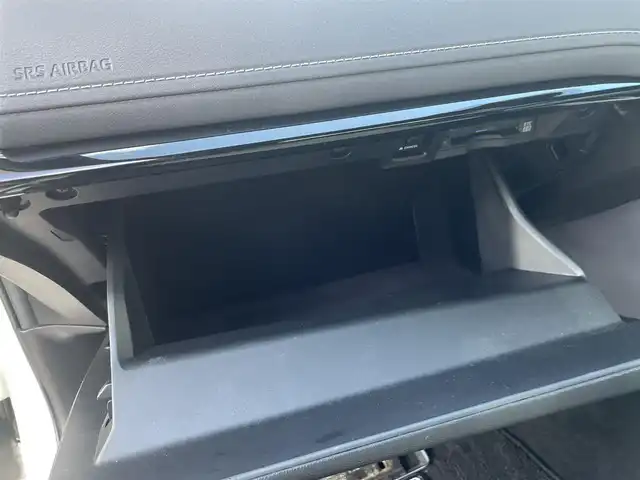 トヨタ クラウン ハイブリッド RS 鳥取県 2018(平30)年 7.5万km ホワイトパールクリスタルシャイン トヨタセーフティセンス/モデリスタエアロ/モデリスタ19AW/サンルーフ/白本革シート/・前席パワーシート/シートヒーター/ベンチレーション/ハンドルヒーター/メーカーナビ/・フルセグ/Bluetooth/CD/DVD/全方位モニター/スマートキー/プッシュスタート/ビルトインETC2.0/レーダークルーズコントロール/ブランドスポットモニター/ヘッドアップディスプレイ/オートホールド/ABS/W＆サイドエアバック/カーテンエアバック/LEDヘッドライト/オートライト/オートマチックハイビーム