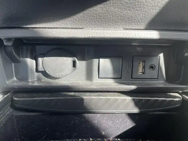 トヨタ クラウン ハイブリッド RS 鳥取県 2018(平30)年 7.5万km ホワイトパールクリスタルシャイン トヨタセーフティセンス/モデリスタエアロ/モデリスタ19AW/サンルーフ/白本革シート/・前席パワーシート/シートヒーター/ベンチレーション/ハンドルヒーター/メーカーナビ/・フルセグ/Bluetooth/CD/DVD/全方位モニター/スマートキー/プッシュスタート/ビルトインETC2.0/レーダークルーズコントロール/ブランドスポットモニター/ヘッドアップディスプレイ/オートホールド/ABS/W＆サイドエアバック/カーテンエアバック/LEDヘッドライト/オートライト/オートマチックハイビーム