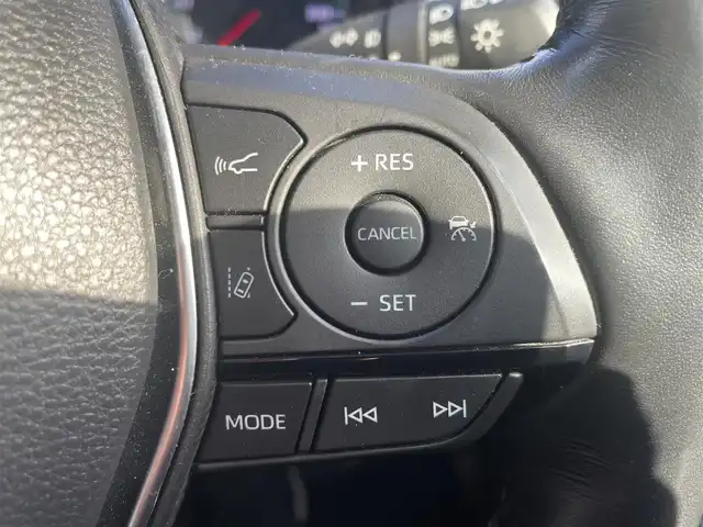 トヨタ クラウン ハイブリッド RS 鳥取県 2018(平30)年 7.5万km ホワイトパールクリスタルシャイン トヨタセーフティセンス/モデリスタエアロ/モデリスタ19AW/サンルーフ/白本革シート/・前席パワーシート/シートヒーター/ベンチレーション/ハンドルヒーター/メーカーナビ/・フルセグ/Bluetooth/CD/DVD/全方位モニター/スマートキー/プッシュスタート/ビルトインETC2.0/レーダークルーズコントロール/ブランドスポットモニター/ヘッドアップディスプレイ/オートホールド/ABS/W＆サイドエアバック/カーテンエアバック/LEDヘッドライト/オートライト/オートマチックハイビーム