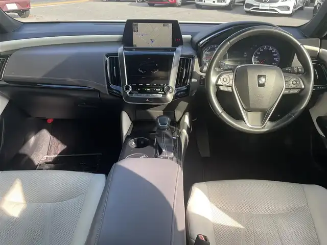 トヨタ クラウン ハイブリッド RS 鳥取県 2018(平30)年 7.5万km ホワイトパールクリスタルシャイン トヨタセーフティセンス/モデリスタエアロ/モデリスタ19AW/サンルーフ/白本革シート/・前席パワーシート/シートヒーター/ベンチレーション/ハンドルヒーター/メーカーナビ/・フルセグ/Bluetooth/CD/DVD/全方位モニター/スマートキー/プッシュスタート/ビルトインETC2.0/レーダークルーズコントロール/ブランドスポットモニター/ヘッドアップディスプレイ/オートホールド/ABS/W＆サイドエアバック/カーテンエアバック/LEDヘッドライト/オートライト/オートマチックハイビーム