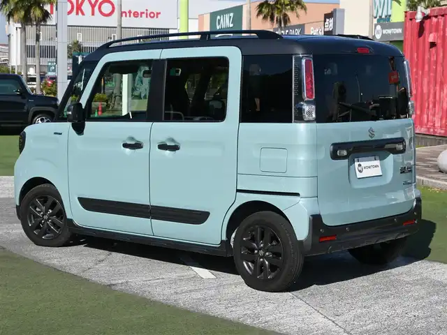 スズキ スペーシア ギア HYBRID XZターボ 千葉県 2023(令5)年 1.7万km オフブルーメタリック/ガンメタリック2トーンルーフ デュアルカメラブレーキサポート/レーダークルーズコントロール/アイドリングストップ/両側パワースライドドア/純正ナビ/地デジTV/【DVD/CD再生機能　Bluetooth接続】　/ヘッドアップディスプレイ/革巻きステアリング/パドルシフト/LEDヘッドライト/フォグライト/ウインカーミラー/純正14インチアルミホイル/サイド/カーテンエアバッグ/携帯リモコン