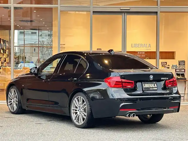 ＢＭＷ ３２０ｄ Mスポーツ 福岡県 2017(平29)年 4.8万km サファイアブラックP ＡＣＣ／ＢＳＭ　/ＭパフォーマンスＦスポイラー　/ブラックグリル　/純正ナビ　/Ｂカメラ　/Ｂｌｕｅｔｏｏｔｈ　/メモリ付パワーシート　/コンフォートアクセス　/ＬＥＤライト　/リアソナー　/純正ＯＰ１９インチＡＷ