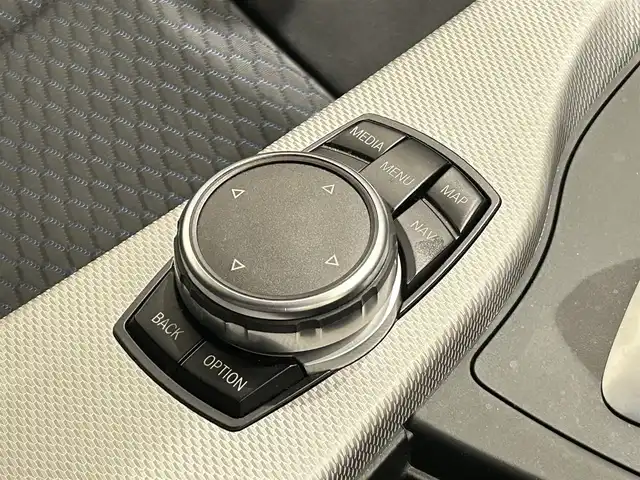 ＢＭＷ ３２０ｄ Mスポーツ 福岡県 2017(平29)年 4.8万km サファイアブラックP ＡＣＣ／ＢＳＭ　/ＭパフォーマンスＦスポイラー　/ブラックグリル　/純正ナビ　/Ｂカメラ　/Ｂｌｕｅｔｏｏｔｈ　/メモリ付パワーシート　/コンフォートアクセス　/ＬＥＤライト　/リアソナー　/純正ＯＰ１９インチＡＷ