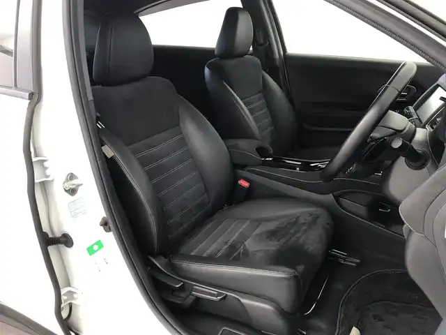 ホンダ ヴェゼル ハイブリッド RS ホンダセンシング 愛知県 2016(平28)年 2.8万km ホワイトオーキッドパール ホンダセンシング/レーダークルーズコントロール/純正SDナビ/・Bluetooth/・フルセグTV/・HDMI/ワイパーデアイサー/革巻きステアリング/ステアリングリモコン/レザーシート/シートヒーター（D/N）/ドライブレコーダー/純正AW/ビルトインETC/電動パーキングアシスト