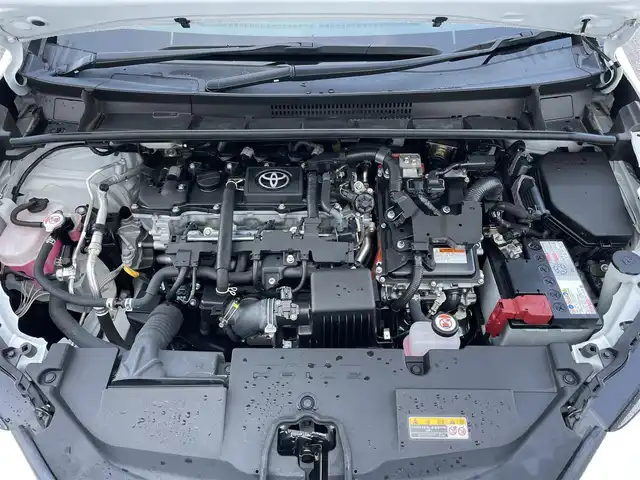 トヨタ プリウス X 滋賀県 2023(令5)年 2.6万km スーパーホワイトⅡ 純正8インチディスプレイオーディオ/(フルセグTV Bluetooth MiraCast)/トヨタセーフティセンス/・プリクラッシュセーフティ/・レーントレーシングアシスト/・車線逸脱警報/・レーダークルーズコントロール/・ブラインドスポットモニター/バックカメラ/ETC2.0/プッシュスタート/スマートキー/革巻きステアリング/ステアリングリモコン/純正フロアマット/LEDヘッドライト/オートマチックハイビーム