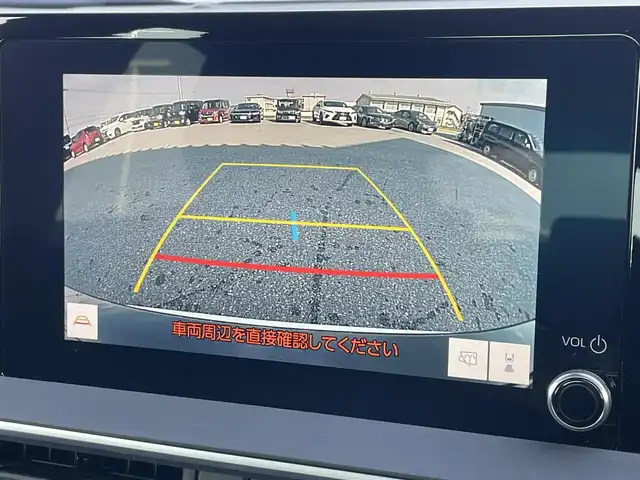 トヨタ プリウス X 滋賀県 2023(令5)年 2.6万km スーパーホワイトⅡ 純正8インチディスプレイオーディオ/(フルセグTV Bluetooth MiraCast)/トヨタセーフティセンス/・プリクラッシュセーフティ/・レーントレーシングアシスト/・車線逸脱警報/・レーダークルーズコントロール/・ブラインドスポットモニター/バックカメラ/ETC2.0/プッシュスタート/スマートキー/革巻きステアリング/ステアリングリモコン/純正フロアマット/LEDヘッドライト/オートマチックハイビーム