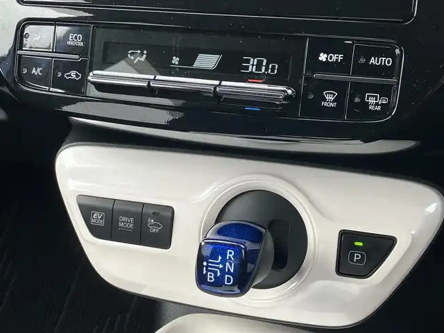 トヨタ プリウス A 道南・函館 2016(平28)年 6.3万km ダークブルーマイカM /純正ナビ//フルセグＴＶ//ドライブレコーダー//バックカメラ//モデリスタエアロ//ブラインドスポットモニター//ヘッドアップディスプレイ//クルーズコントロール//コーナーセンサー//衝突軽減ブレーキ//レーンキープアシスト//ステアリングヒーター//フロアマット//スマートキー//プッシュスタート//ＥＴＣ