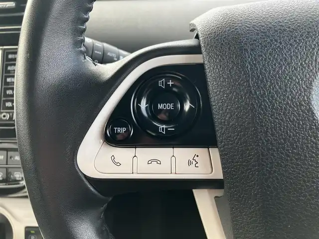 トヨタ プリウス A 道南・函館 2016(平28)年 6.3万km ダークブルーマイカM /純正ナビ//フルセグＴＶ//ドライブレコーダー//バックカメラ//モデリスタエアロ//ブラインドスポットモニター//ヘッドアップディスプレイ//クルーズコントロール//コーナーセンサー//衝突軽減ブレーキ//レーンキープアシスト//ステアリングヒーター//フロアマット//スマートキー//プッシュスタート//ＥＴＣ