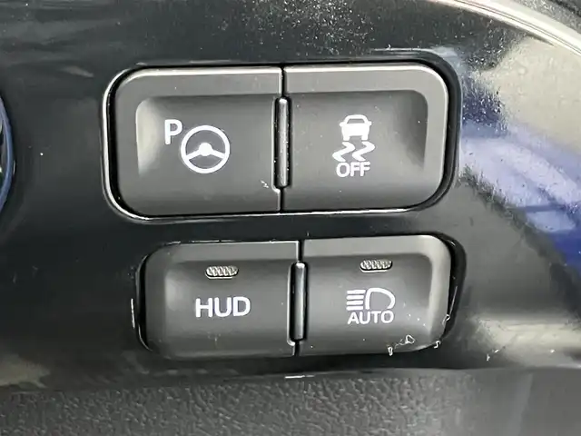 トヨタ プリウス A 道南・函館 2016(平28)年 6.3万km ダークブルーマイカM /純正ナビ//フルセグＴＶ//ドライブレコーダー//バックカメラ//モデリスタエアロ//ブラインドスポットモニター//ヘッドアップディスプレイ//クルーズコントロール//コーナーセンサー//衝突軽減ブレーキ//レーンキープアシスト//ステアリングヒーター//フロアマット//スマートキー//プッシュスタート//ＥＴＣ