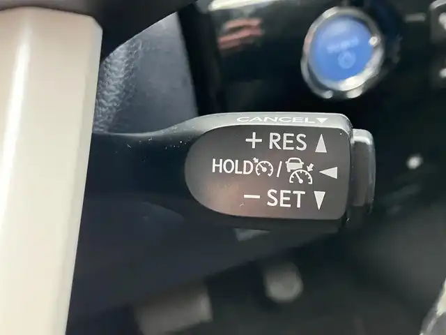 トヨタ プリウス A 道南・函館 2016(平28)年 6.3万km ダークブルーマイカM /純正ナビ//フルセグＴＶ//ドライブレコーダー//バックカメラ//モデリスタエアロ//ブラインドスポットモニター//ヘッドアップディスプレイ//クルーズコントロール//コーナーセンサー//衝突軽減ブレーキ//レーンキープアシスト//ステアリングヒーター//フロアマット//スマートキー//プッシュスタート//ＥＴＣ