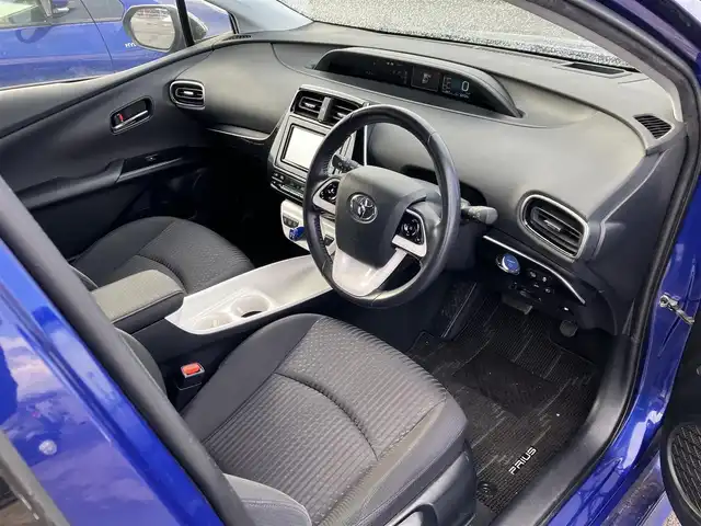 トヨタ プリウス A 道南・函館 2016(平28)年 6.3万km ダークブルーマイカM /純正ナビ//フルセグＴＶ//ドライブレコーダー//バックカメラ//モデリスタエアロ//ブラインドスポットモニター//ヘッドアップディスプレイ//クルーズコントロール//コーナーセンサー//衝突軽減ブレーキ//レーンキープアシスト//ステアリングヒーター//フロアマット//スマートキー//プッシュスタート//ＥＴＣ