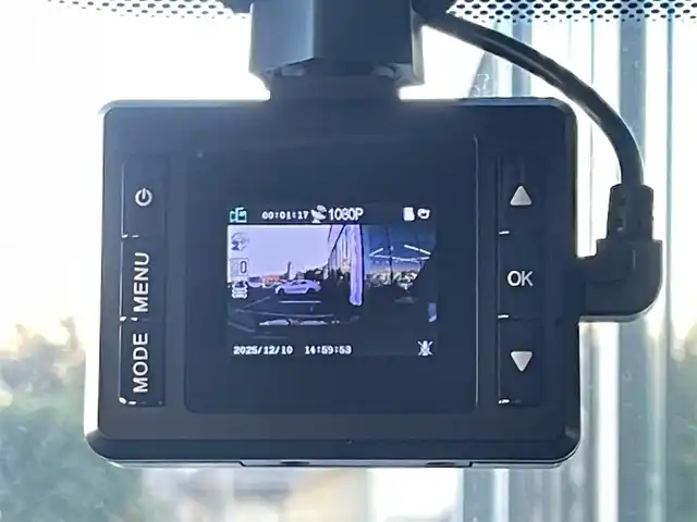 三菱 デリカＤ：５ P 東京都 2024(令6)年 1万km アメジストブラック 社外ナビ(MDV-D711)/【iphone/USB/SD/DISC/TV/FM/AM/BT/HDMI】/ETC/ドライブレコーダー/ e-Assist/・衝突被害軽減ブレーキシステム/・踏み間違い衝突防止アシスト/・車線逸脱防止支援機能/・レーダークルーズコントロール/・後側方車両検知警報システム [BSW]/・オートマチックハイビーム/・マルチアラウンドモニター/両側電動スライドドア/エレクトリックテールゲート/パワーシート(D席)/シートヒーター/ステアリングヒーター/LEDヘッドライト/フォグランプ/オートライト/アイドリングストップ/パドルシフト/100V電源/アイドリングストップ/18インチ純正AW/プッシュスタート/スマートキー