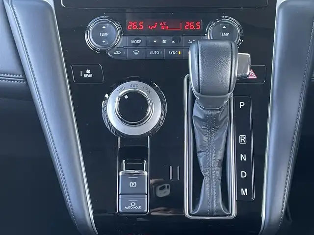 三菱 デリカＤ：５ P 東京都 2024(令6)年 1万km アメジストブラック 社外ナビ(MDV-D711)/【iphone/USB/SD/DISC/TV/FM/AM/BT/HDMI】/ETC/ドライブレコーダー/ e-Assist/・衝突被害軽減ブレーキシステム/・踏み間違い衝突防止アシスト/・車線逸脱防止支援機能/・レーダークルーズコントロール/・後側方車両検知警報システム [BSW]/・オートマチックハイビーム/・マルチアラウンドモニター/両側電動スライドドア/エレクトリックテールゲート/パワーシート(D席)/シートヒーター/ステアリングヒーター/LEDヘッドライト/フォグランプ/オートライト/アイドリングストップ/パドルシフト/100V電源/アイドリングストップ/18インチ純正AW/プッシュスタート/スマートキー