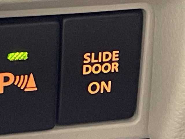 スズキ スペーシア HYBRID X 群馬県 2023(令5)年 1.4万km オレンジⅡ 禁煙車　ワンオーナー　純正ナビ　前後ドライブレコーダー　バックカメラ　オートエアコン　アイドリングストップ　純正アルミホイール　純正フロアマット　プッシュスタート　オートライト　両側スライドドア